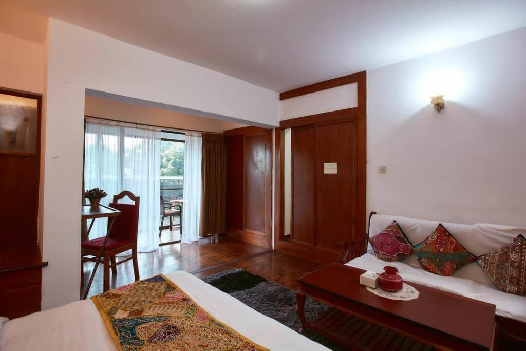 Ghost Villa Pokhara With Mountain View 20Mins From Main Area Ranipauwa Exteriör bild